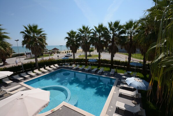 Seasonal outdoor pool