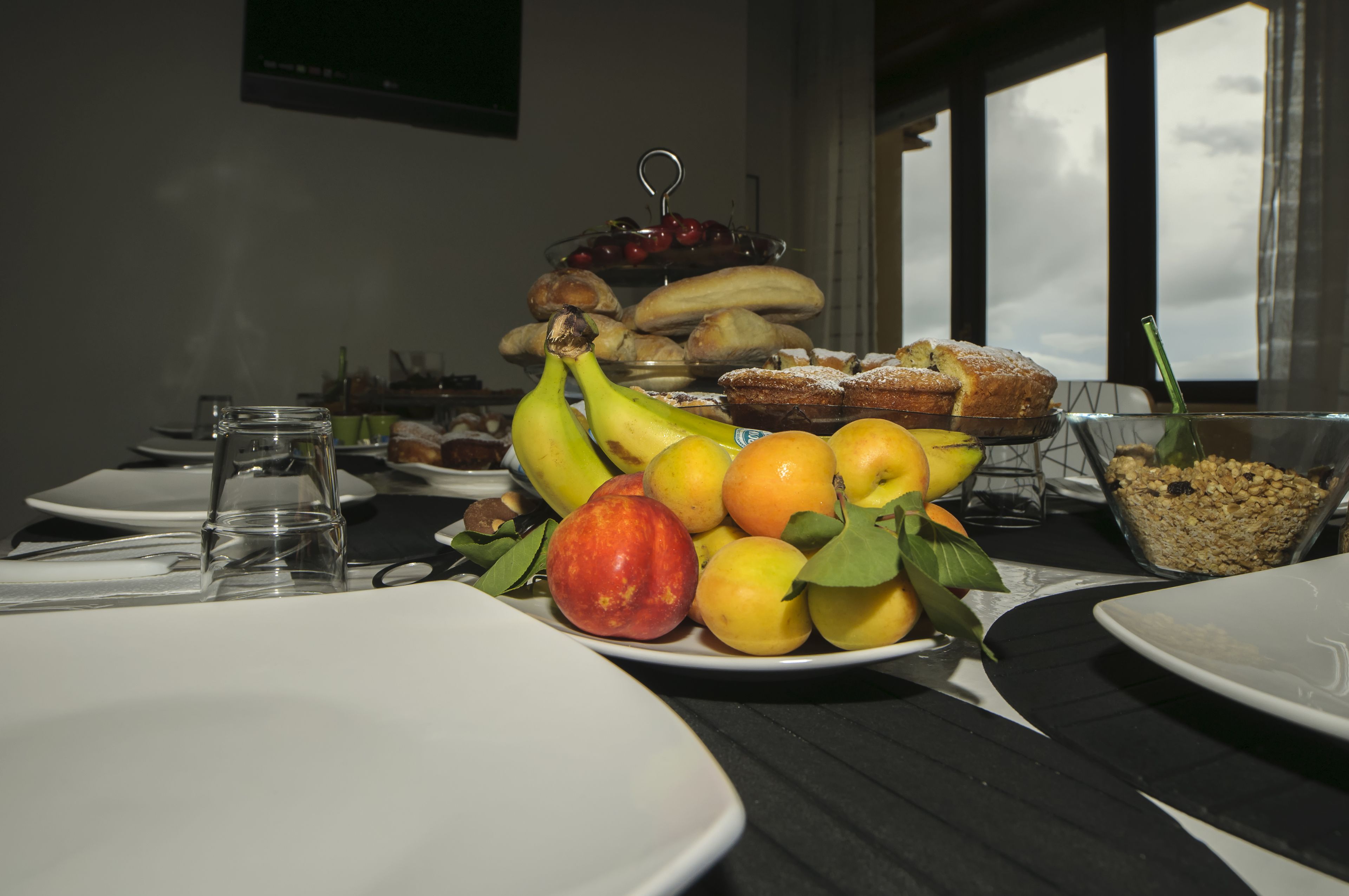 Tägliches Frühstücksbuffet (5 EUR pro Person)