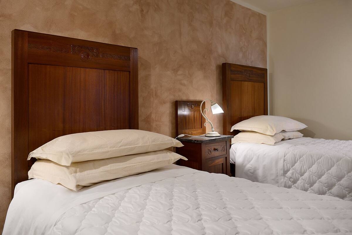 Superior Suite, 1 King Bed with Sofa bed, Hill View