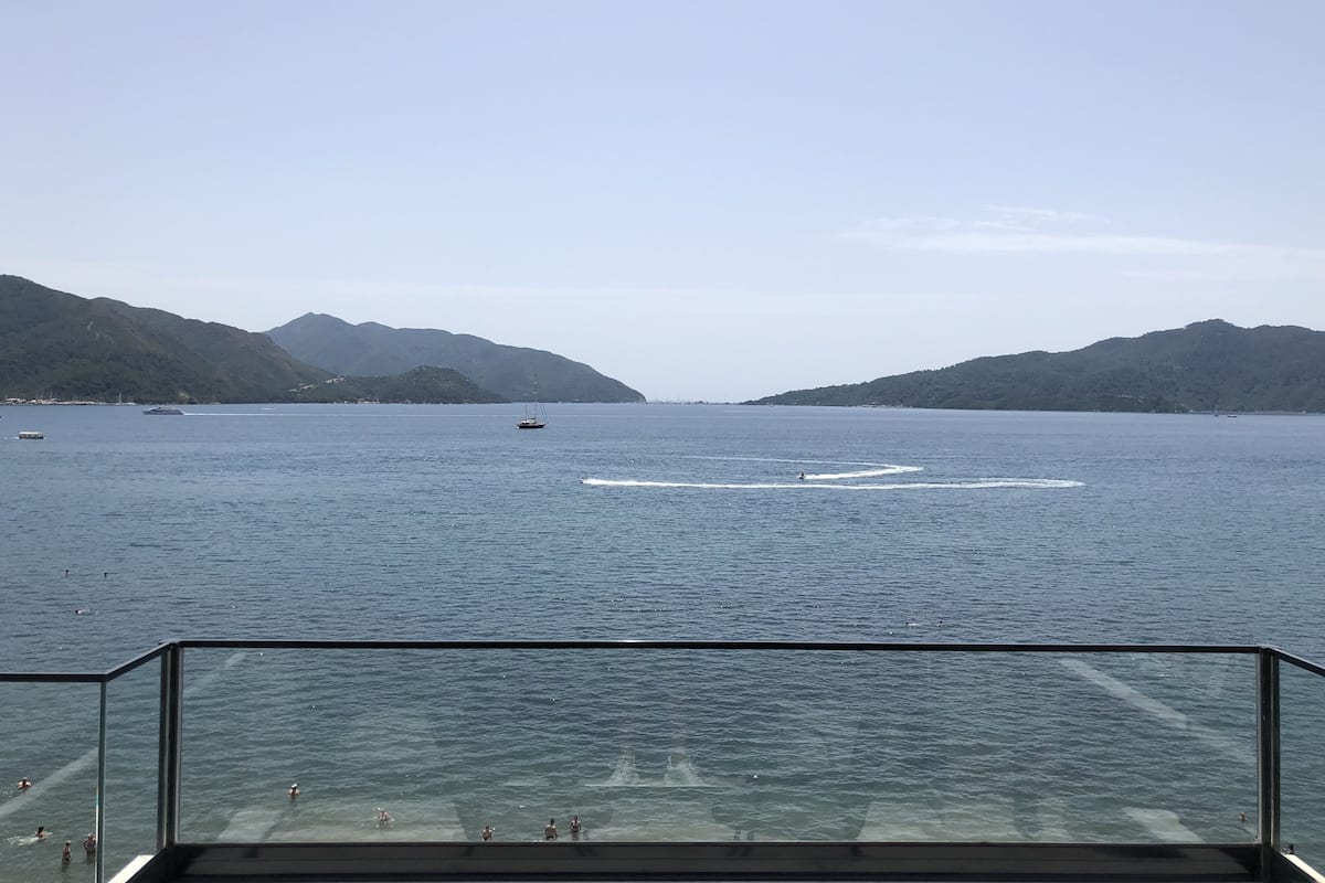Luxury Süit, 1 Yatak Odası, Sigara İçilmez, Deniz Manzaralı | Balkon manzarası