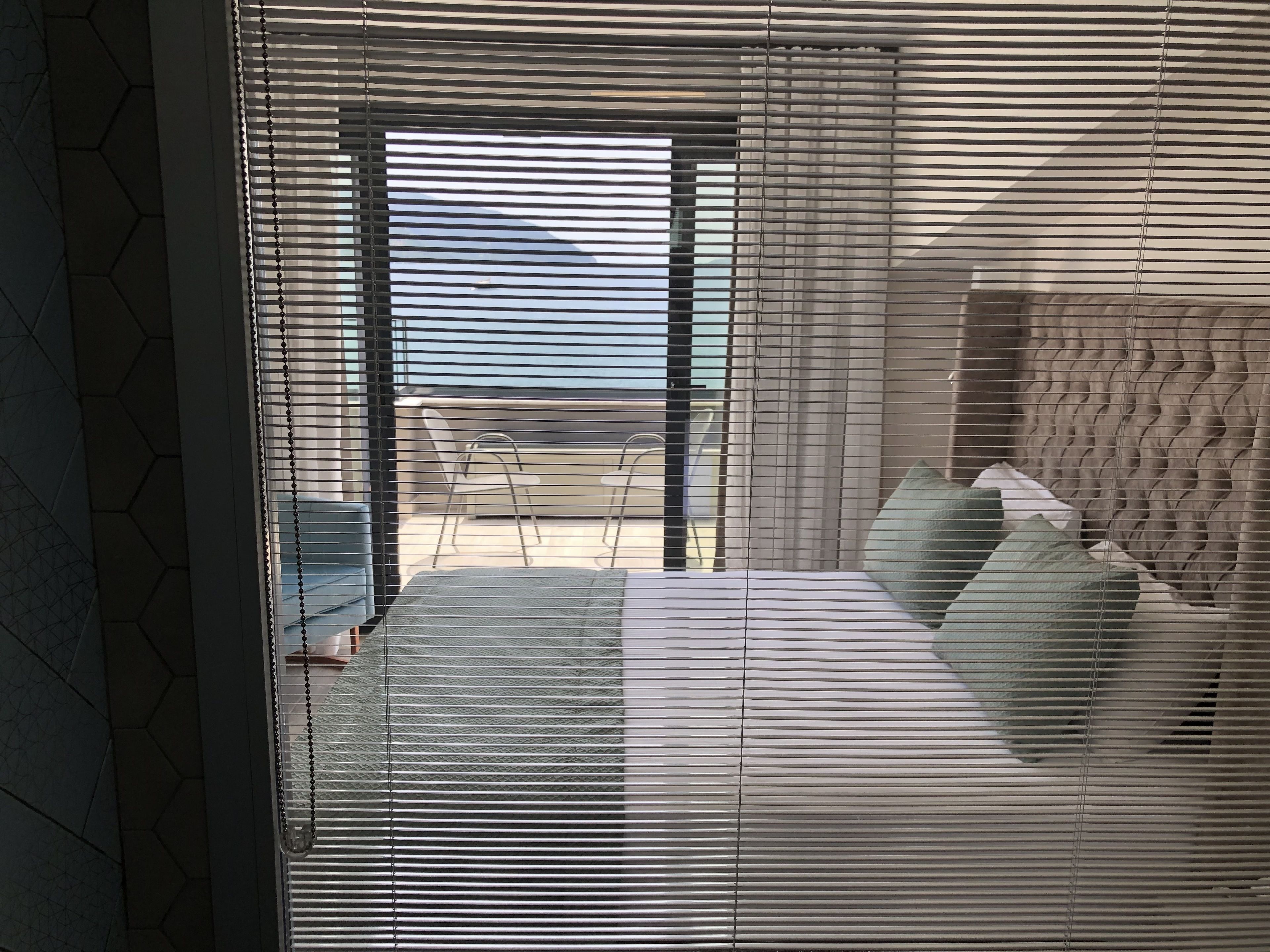 luxury suite, 1 bedroom, non smoking, sea view | bathroom | shower, free toiletries, hair dryer, slippers