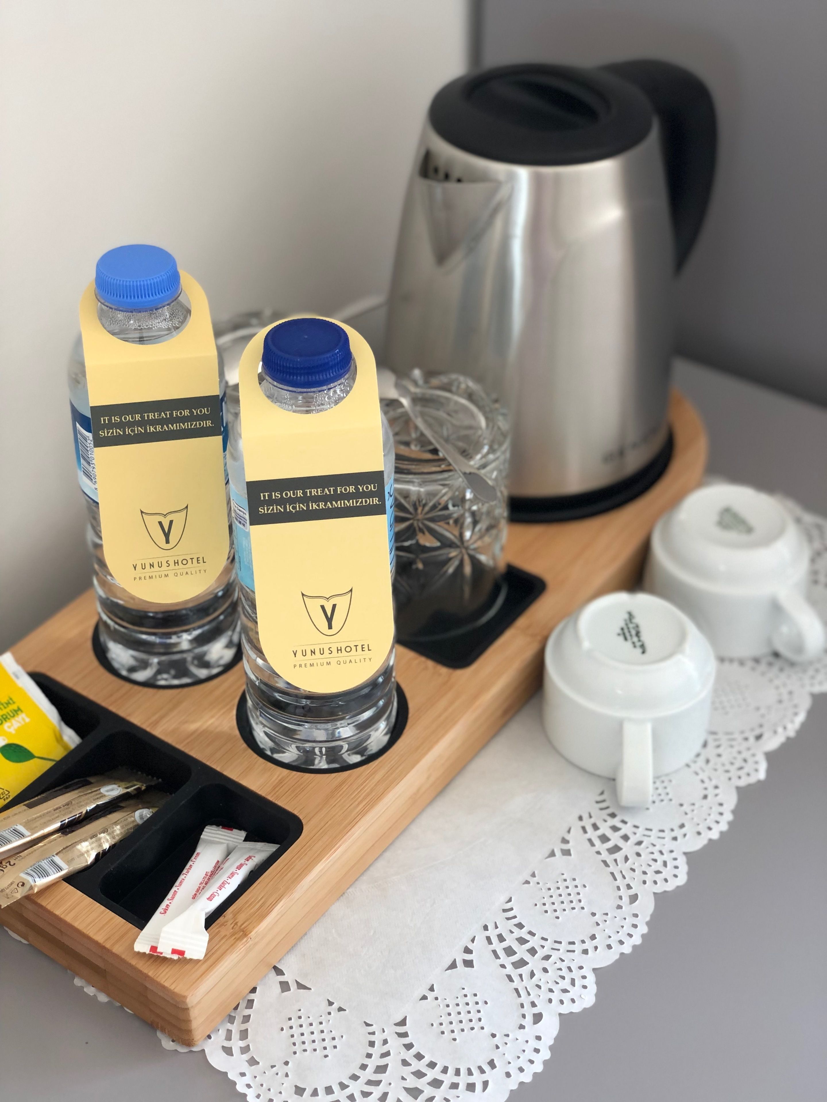 luxury suite, 1 bedroom, non smoking, sea view | premium bedding, minibar, in-room safe, desk