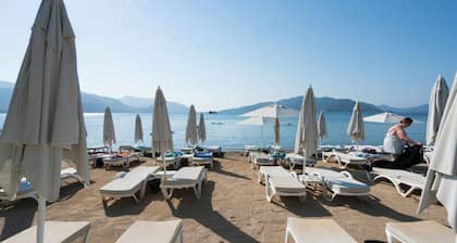Yunus Hotel