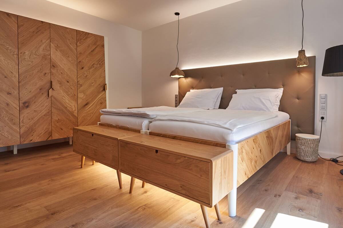 basic double or twin room | 1 bedroom, minibar, in-room safe, desk