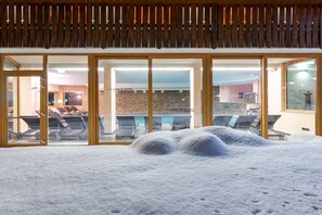 Front of property - Hotel La Perla (Ravascletto)
