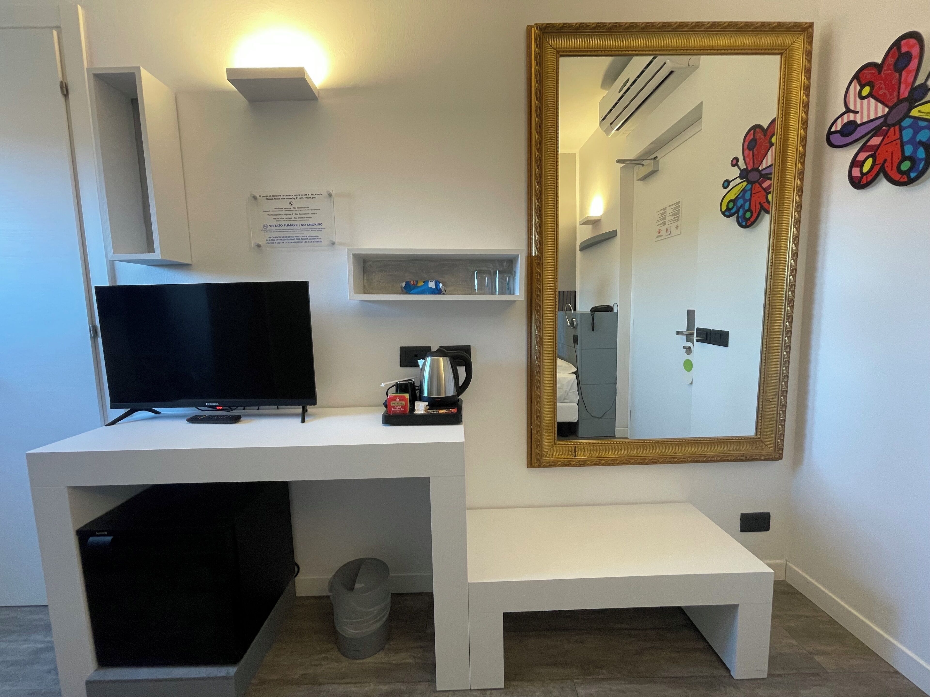 superior single room | minibar, in-room safe, desk, blackout curtains