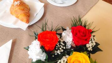 Daily buffet breakfast for a fee