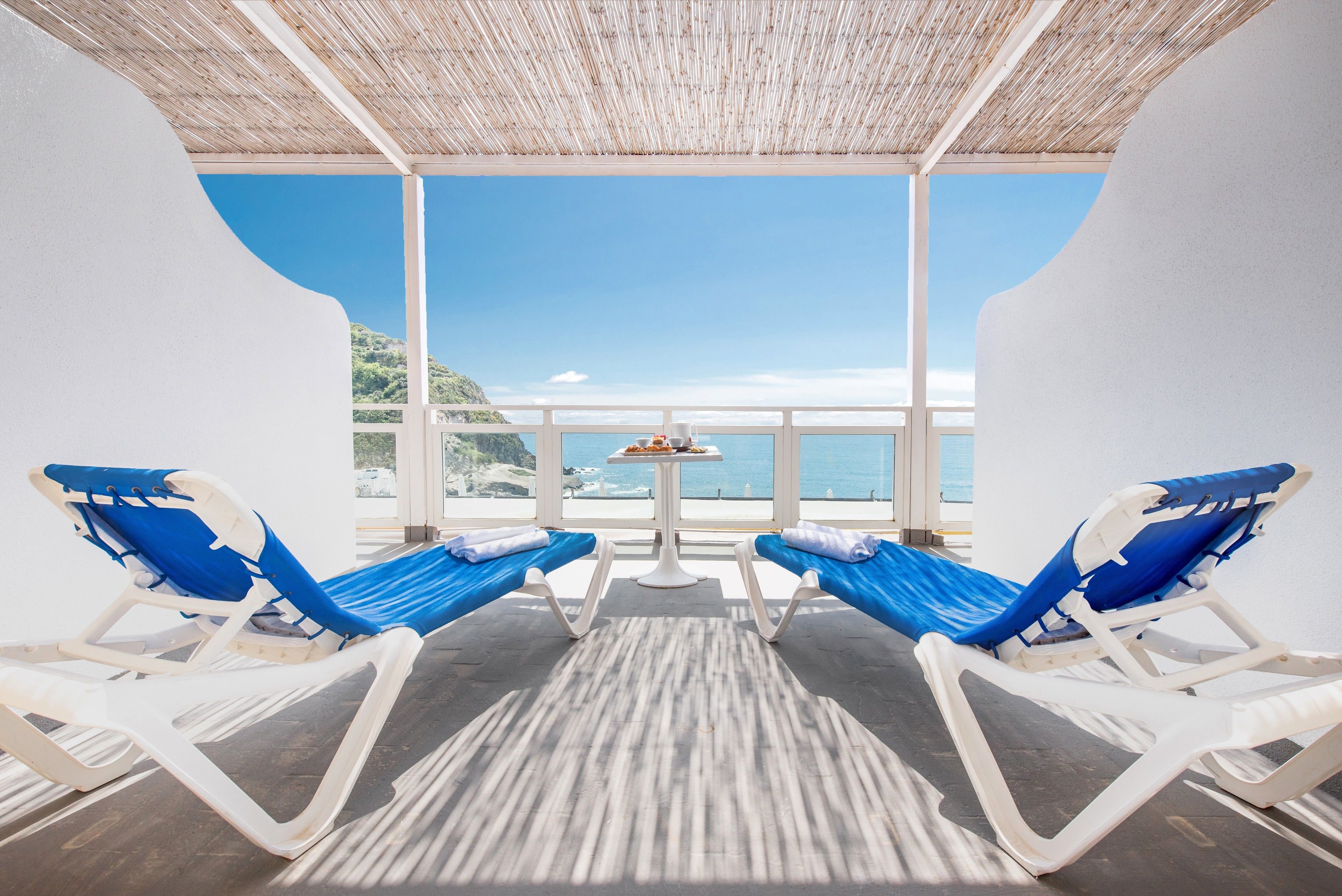 Chambre Double ou avec lits jumeaux, vue mer | Terrasse/Patio