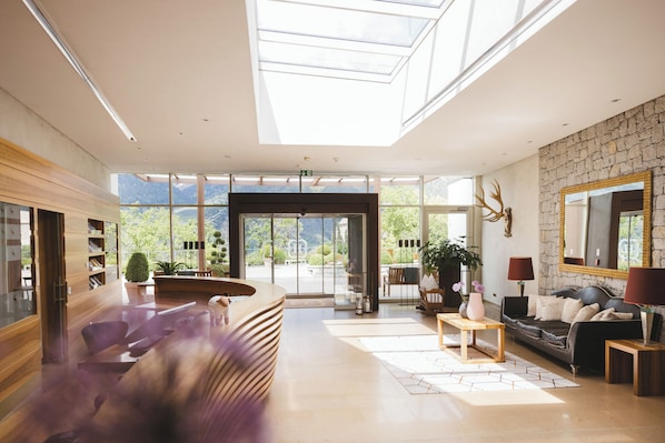 Reception - Hotel Hohenwart (Schenna)