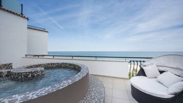 Panoraamasviitti, poreamme | Parveke