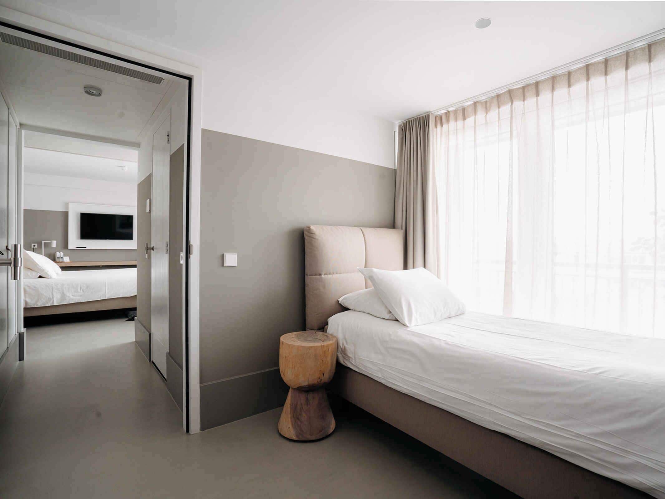 In-room safe, free WiFi, bed sheets