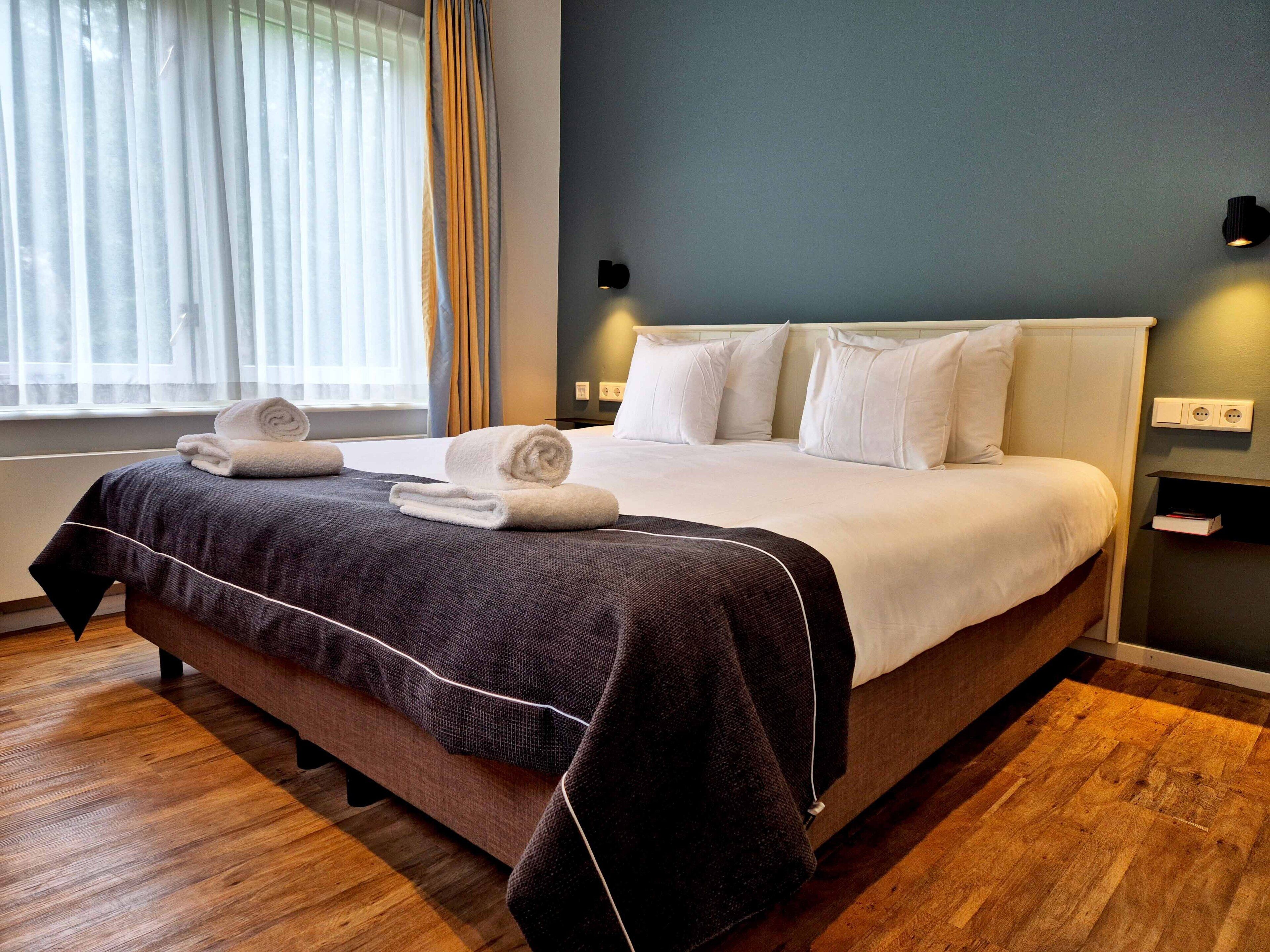 Deluxe Room, 1 King Bed