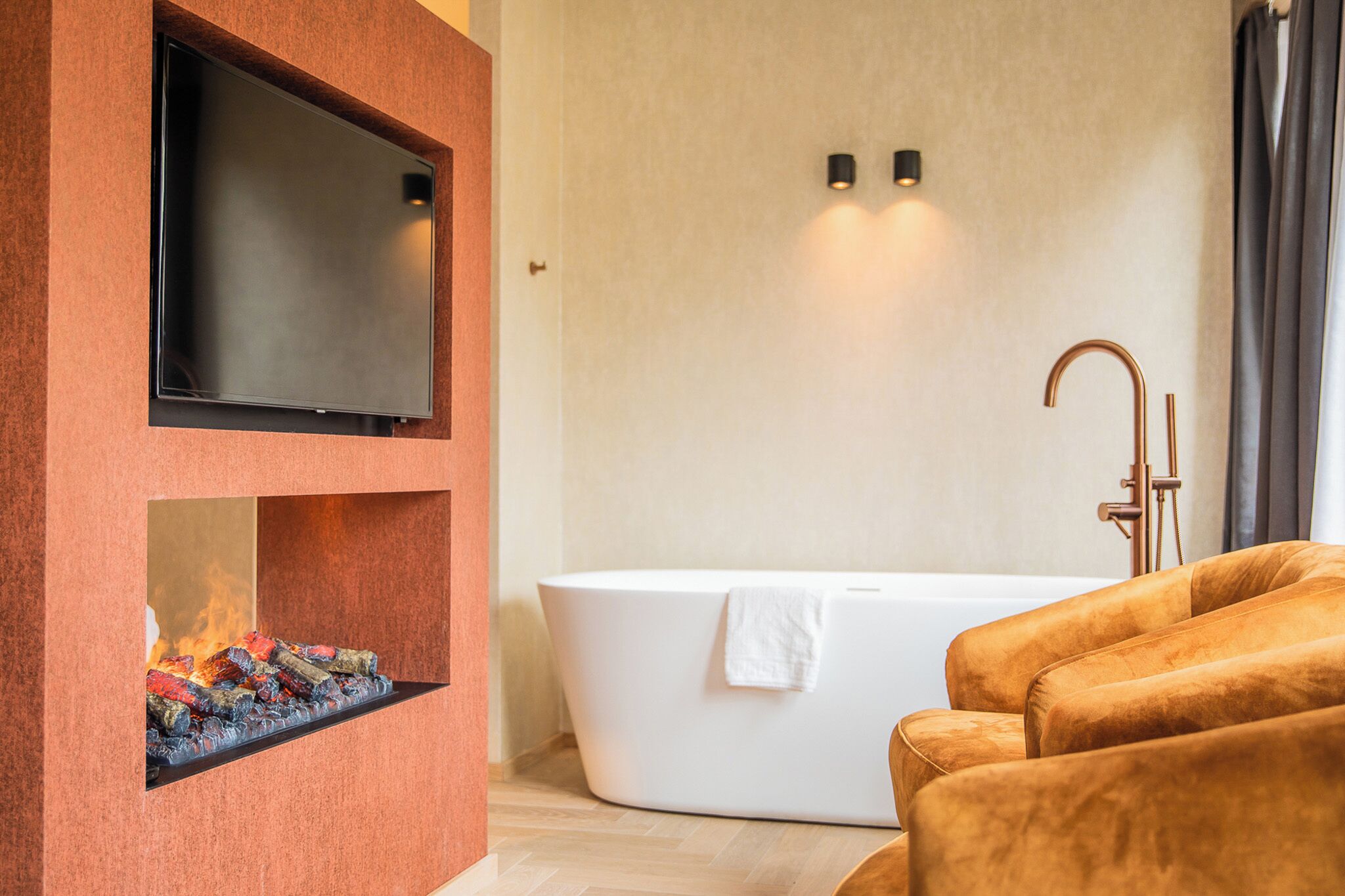 junior suite | 1 bedroom, minibar, in-room safe, blackout curtains