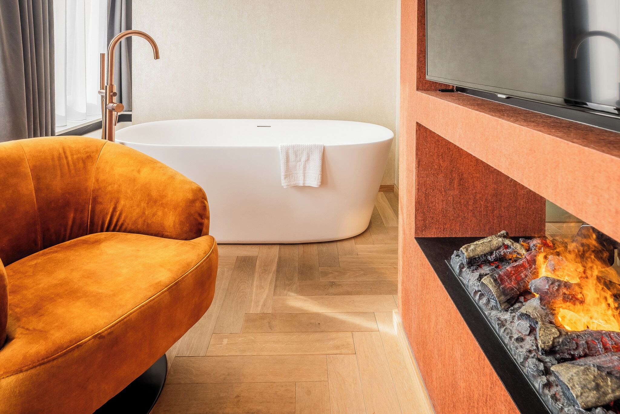 junior suite | 1 bedroom, minibar, in-room safe, blackout curtains