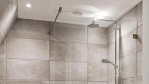 バスアメニティ (無料)、ヘアドライヤー