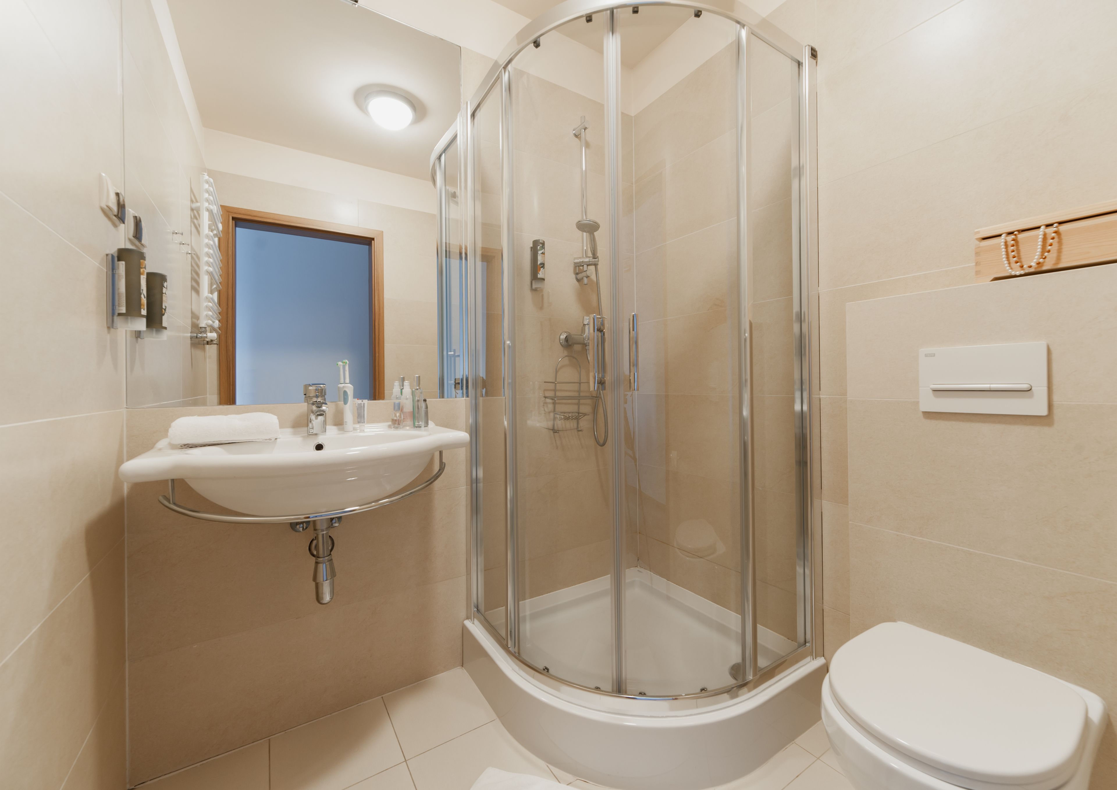 superior double or twin room | bathroom | shower, free toiletries, hair dryer, towels