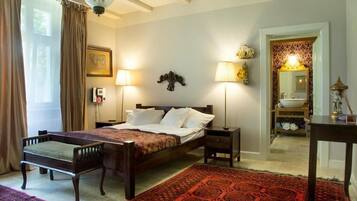 Allergikerbettwaren, individuell eingerichtet, Schreibtisch