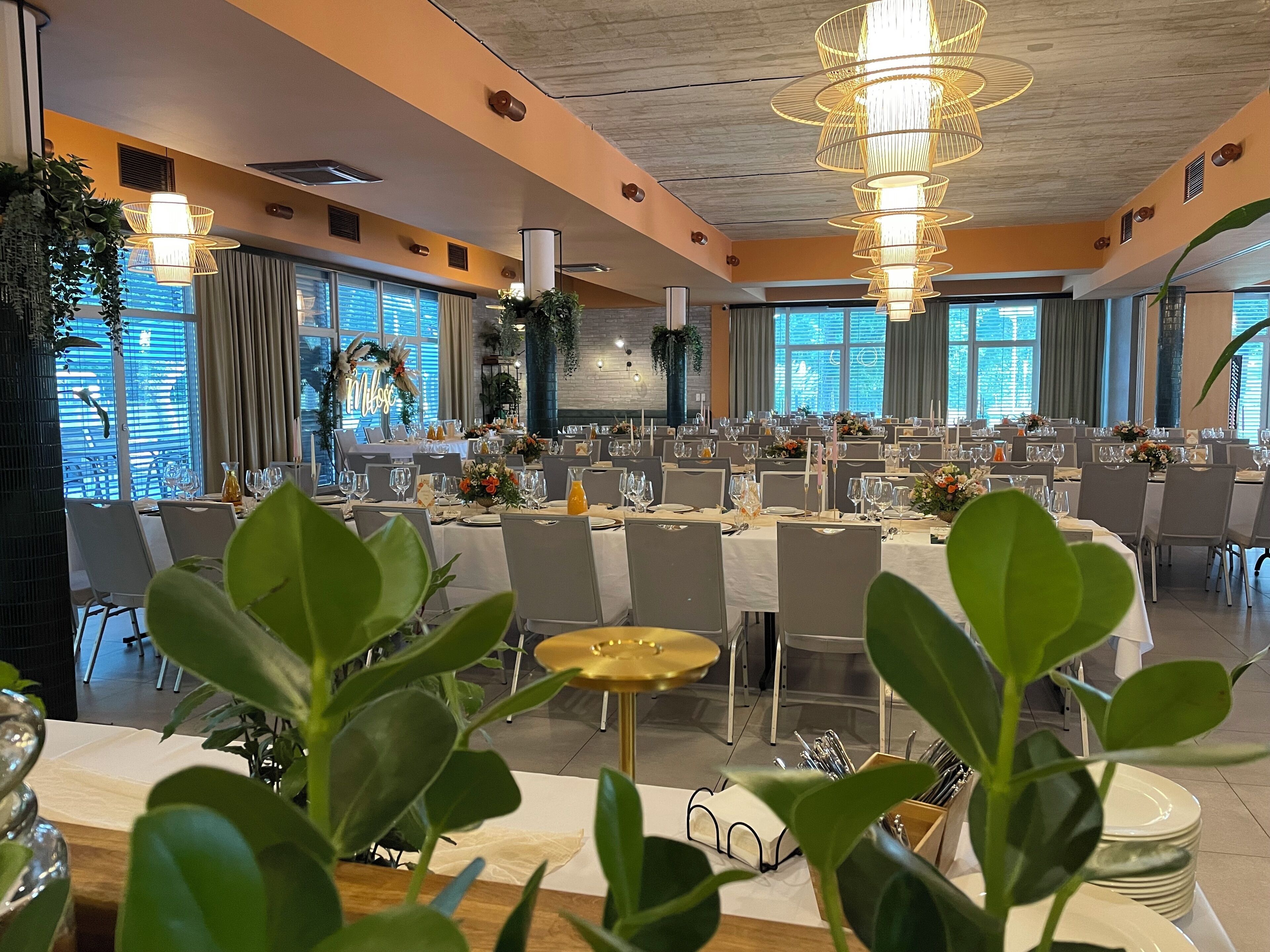 Indoor wedding