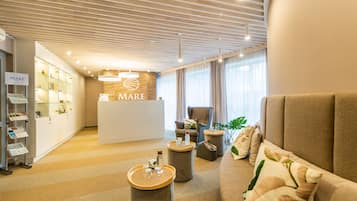 Couples treatment rooms, Turkish bath, body treatments, aromatherapy