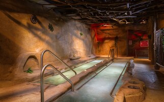 Couples treatment rooms, body treatments, hydrotherapy, body wraps