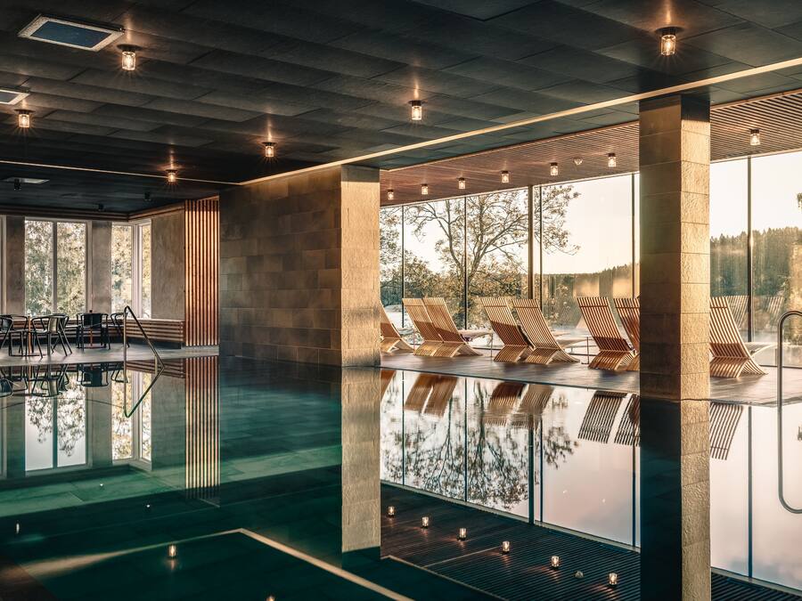 6 indoor pools, outdoor pool, open 8:00 AM to 9:00 PM, sun loungers