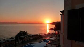 Pemandangan dari hartanah