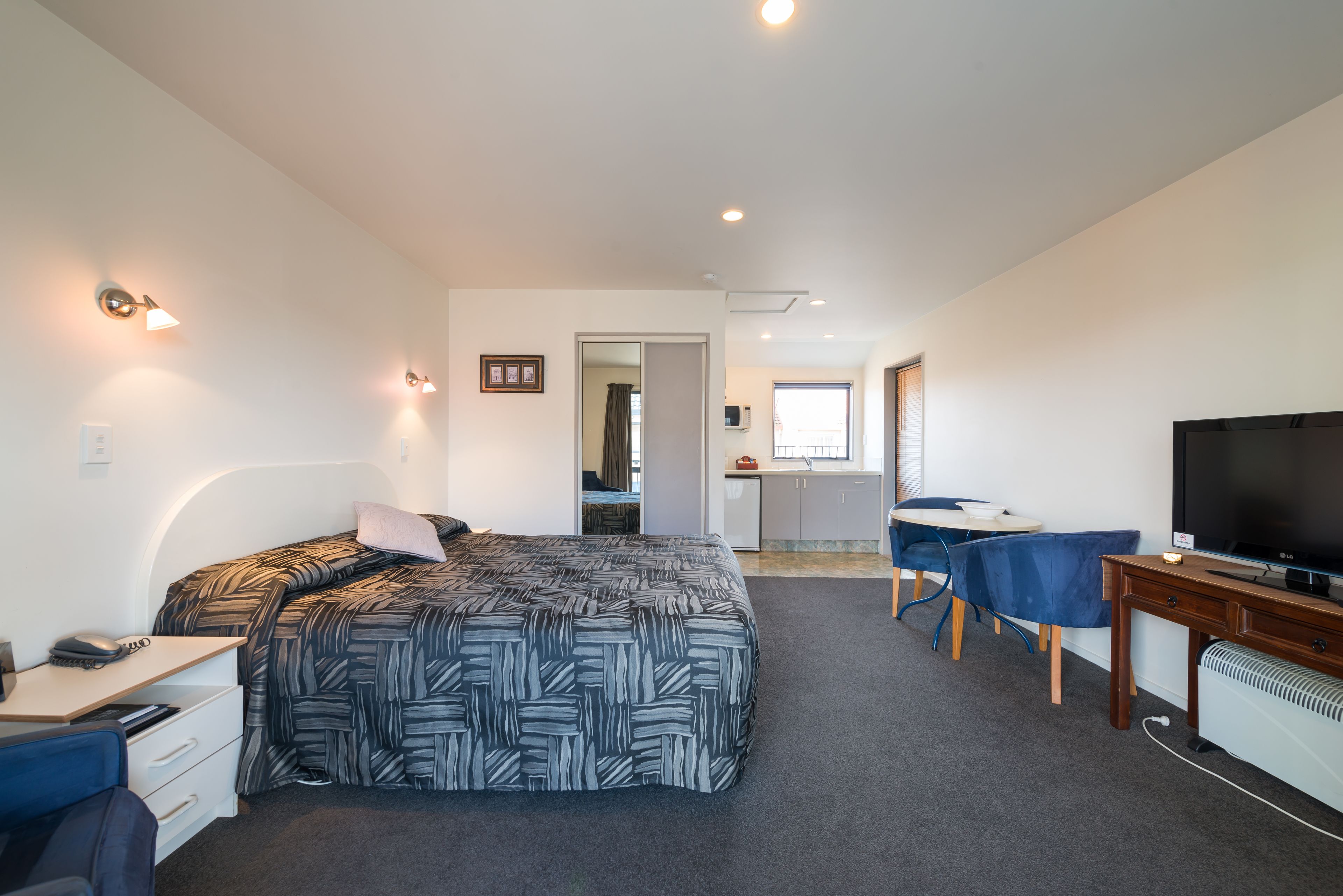 Photo - Annabelle Court Motel