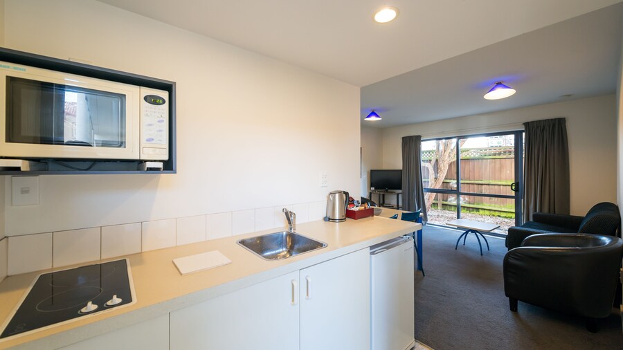 Annabelle Court Motel