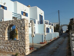 Exterior - Piliouris Studios (Paros)