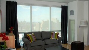 Studio Apartment | Living room | Flat-screen TV