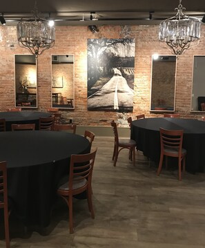 قاعة الولائم والاحتفالات