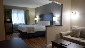 Suite, 1 King Bed, Jetted Tub | In-room safe, desk, iron/ironing board, free WiFi