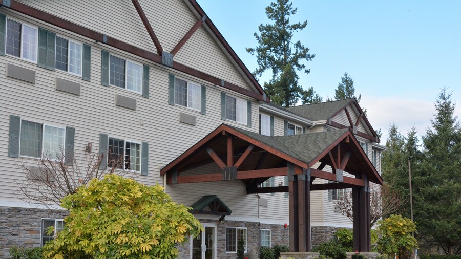 FairBridge Inn & Suites Dupont