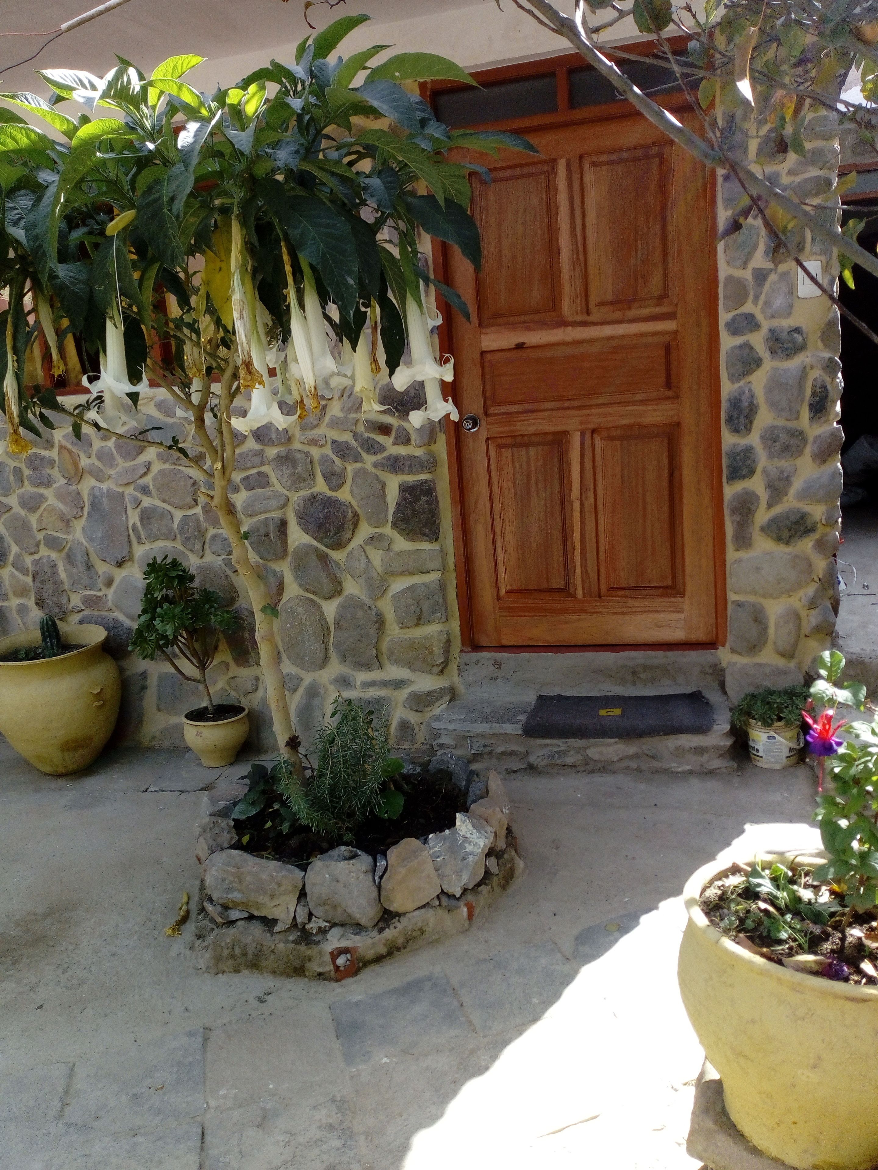 Family Triple Room, 1 Bedroom, Patio, Garden View | Living area