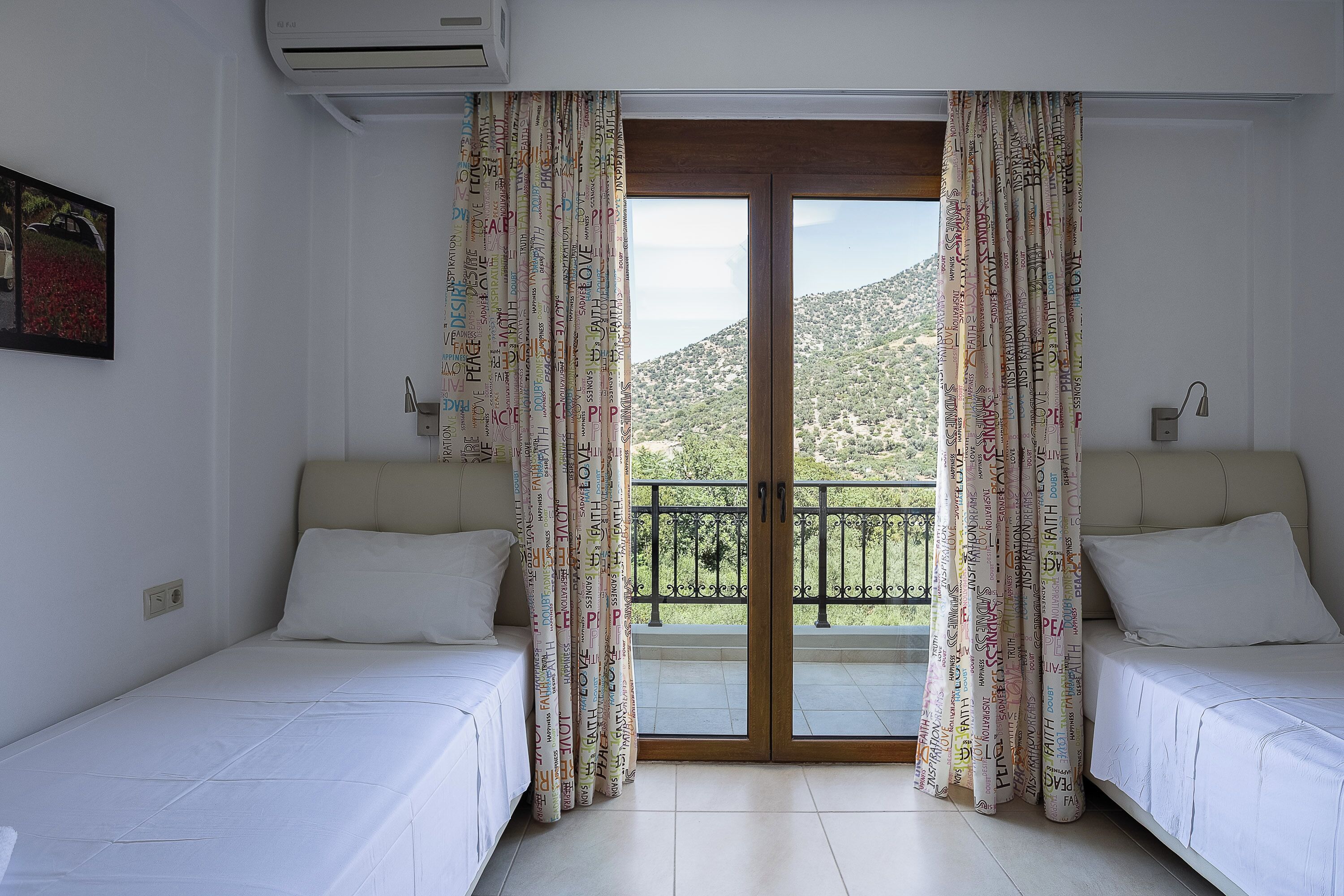 Three Bedroom Villa - 3 Levels | Blackout drapes, iron/ironing board, WiFi (free), individually decorated