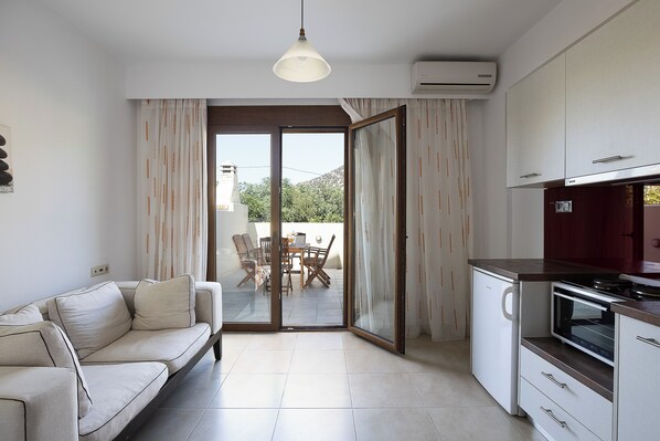 Three Bedroom Villa - 3 Levels | Living area