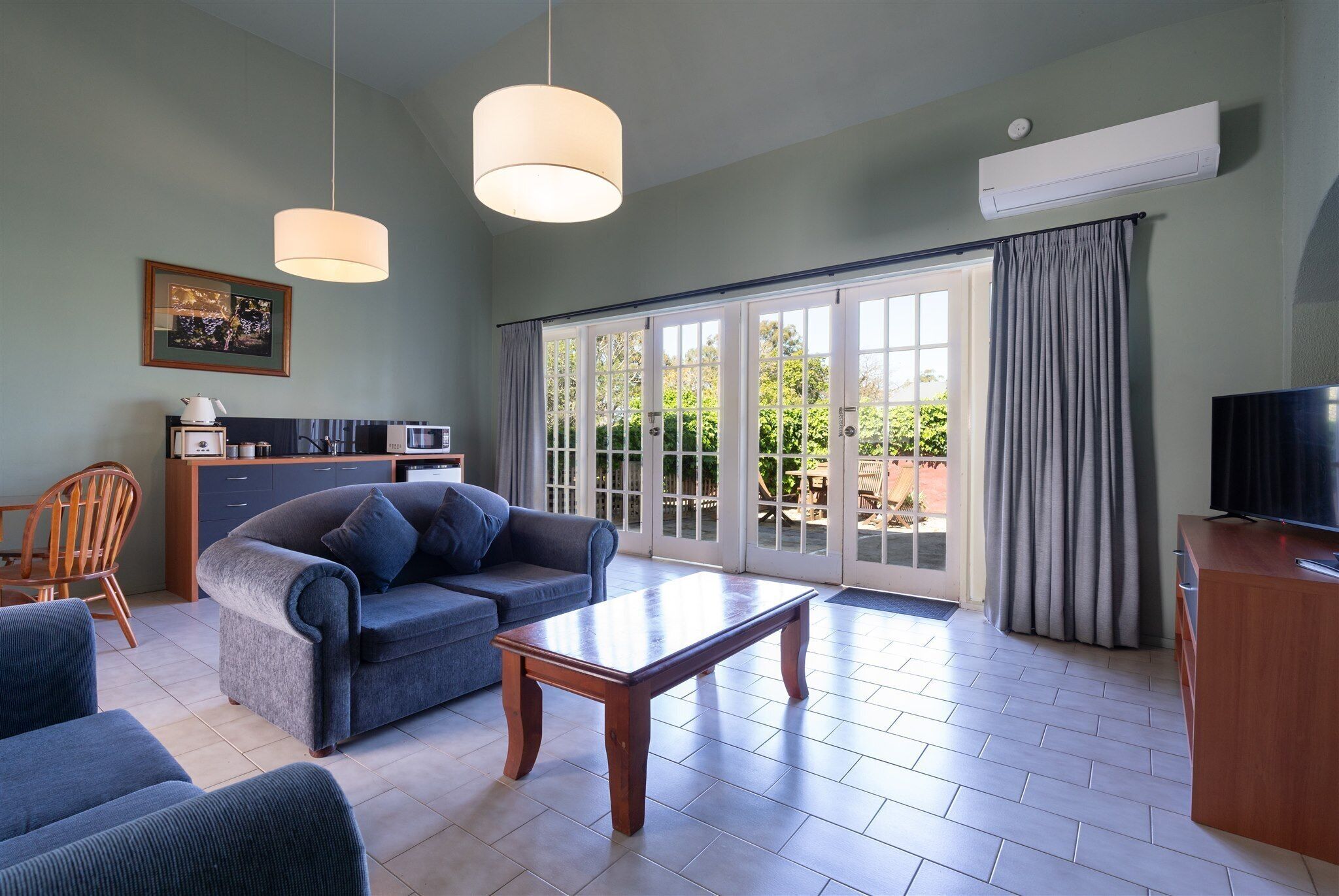 35-inch TV with satellite channels