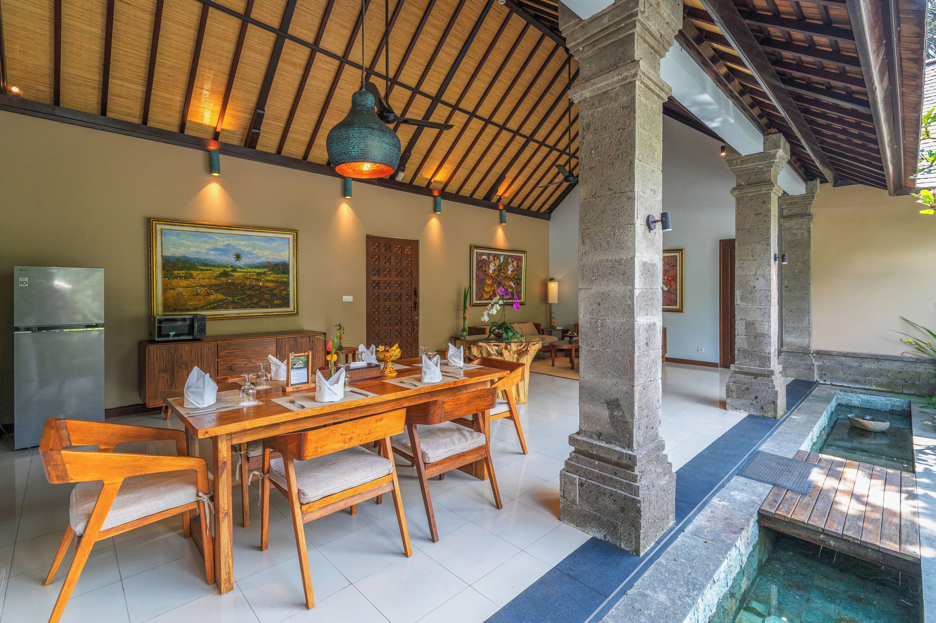 villa, 2 bedrooms, private pool, valley view | living area | 32-inch flat-screen tv with satellite channels, tv