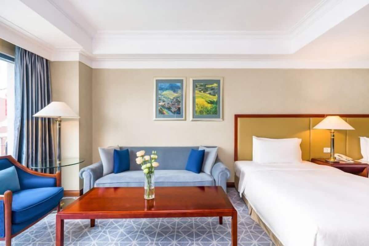 In-room safe, desk, free WiFi, bed sheets