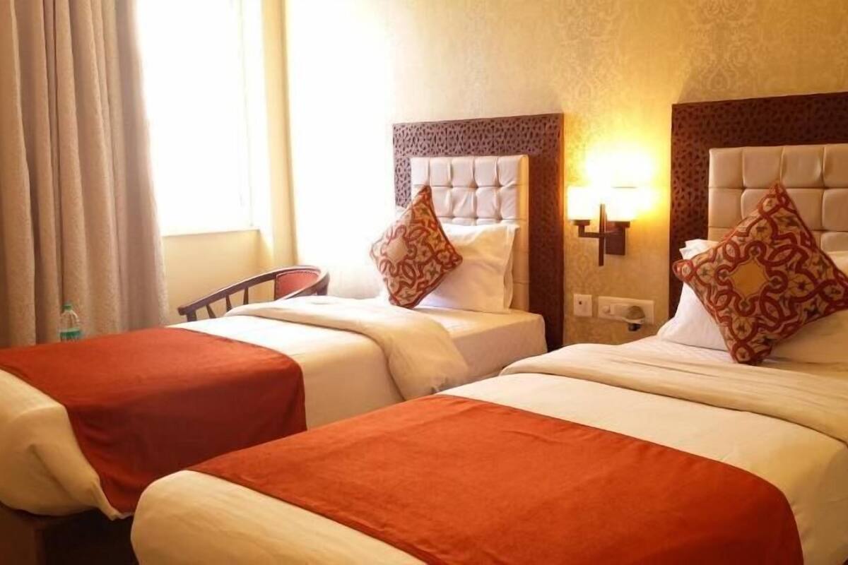 In-room safe, free WiFi, wheelchair access