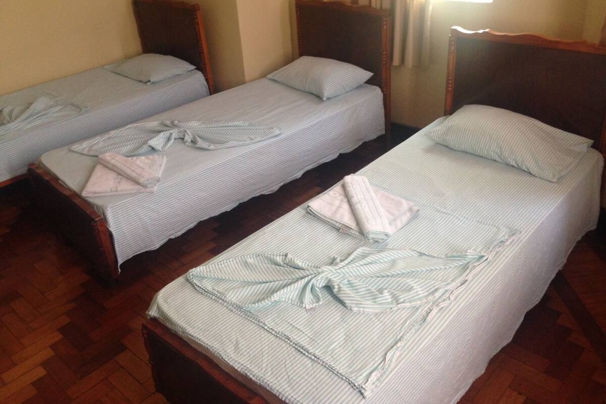 Standard Triple Room | Desk, free WiFi