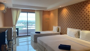 Desk, blackout curtains, iron/ironing board (on request) - Angket Hip Residence (Pattaya)