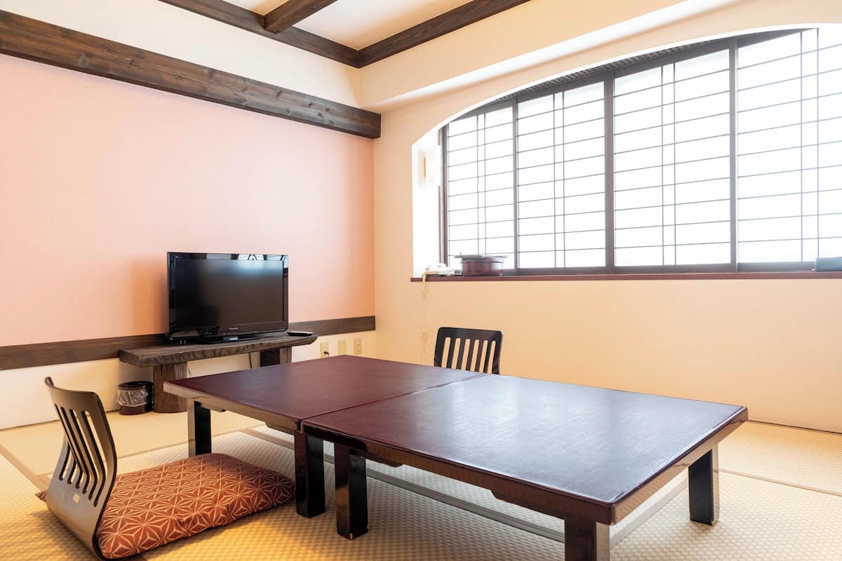 Japanese Style Economy Room, Shared Bath, with toilet