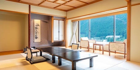 In-room safe, individually decorated, individually furnished, desk. Sasara Gero Hot Springs