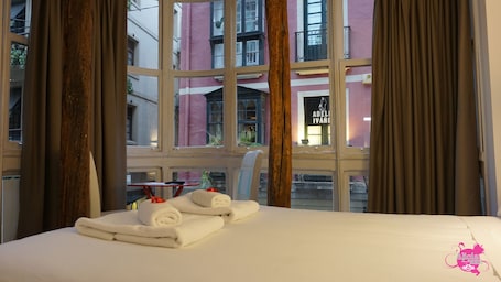 Pensión AliciaZzz Bed & Breakfast