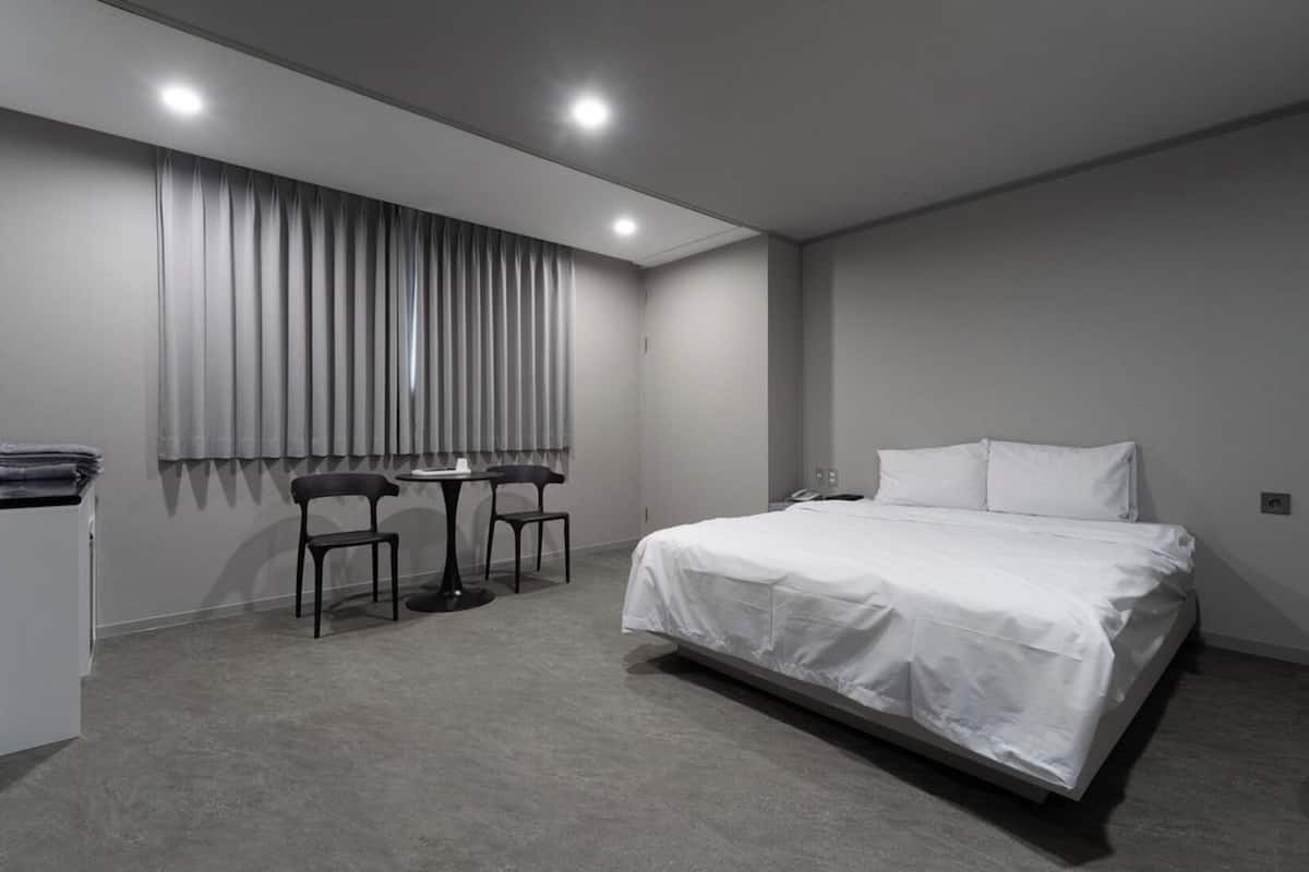 basic double room | 1 bedroom, free wifi, bed sheets