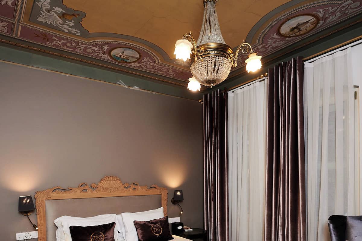 Egyptian cotton sheets, premium bedding, memory foam beds
