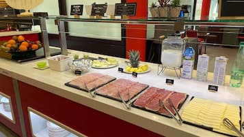 Daily buffet breakfast for a fee