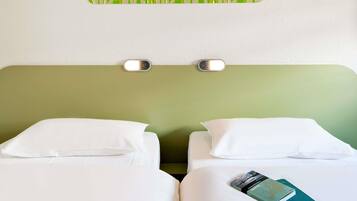 Chambre Double Standard, 2 lits une place