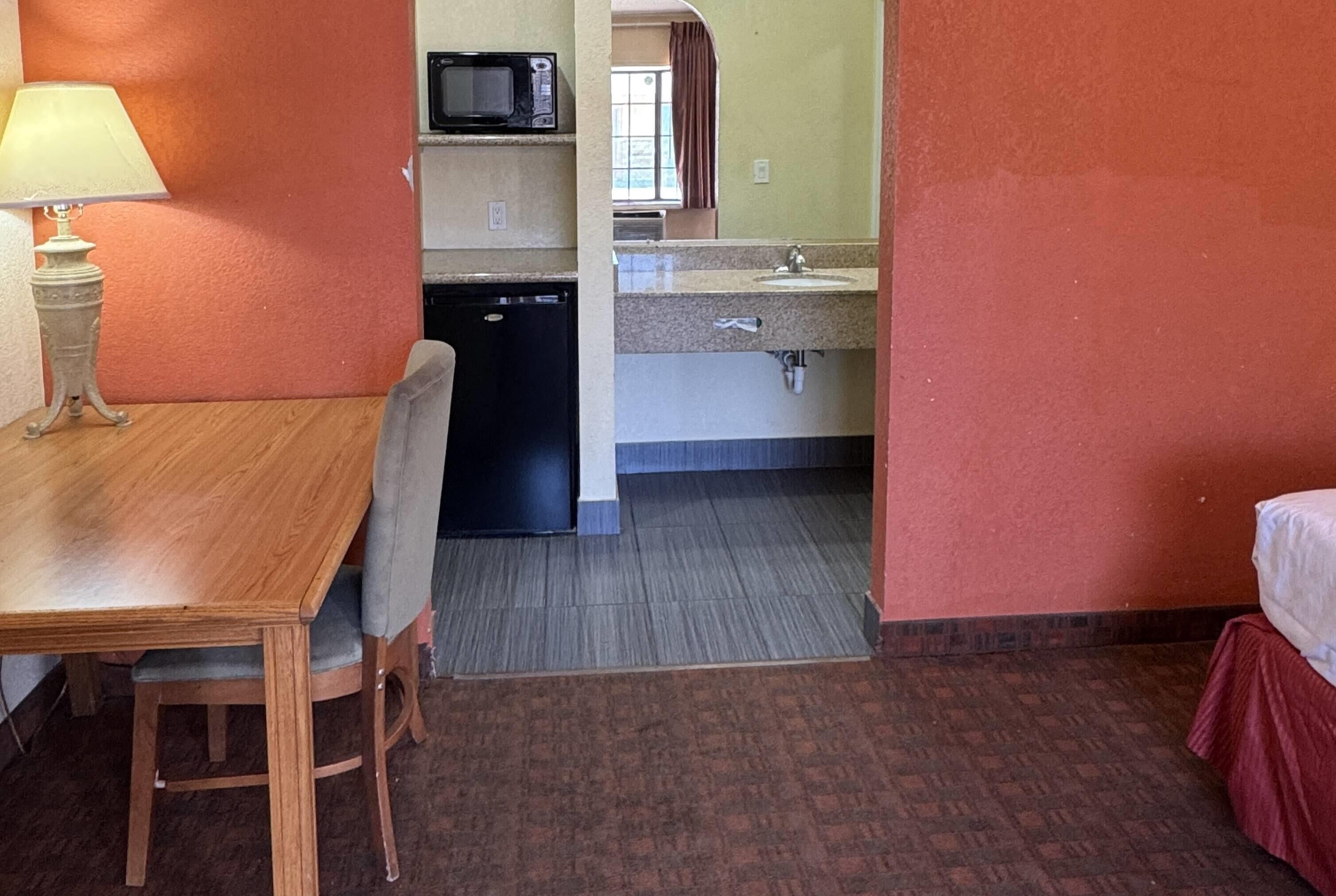 Room, 1 King Bed, Non Smoking